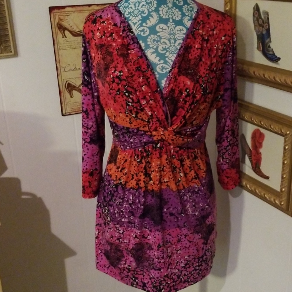 Floral One World top